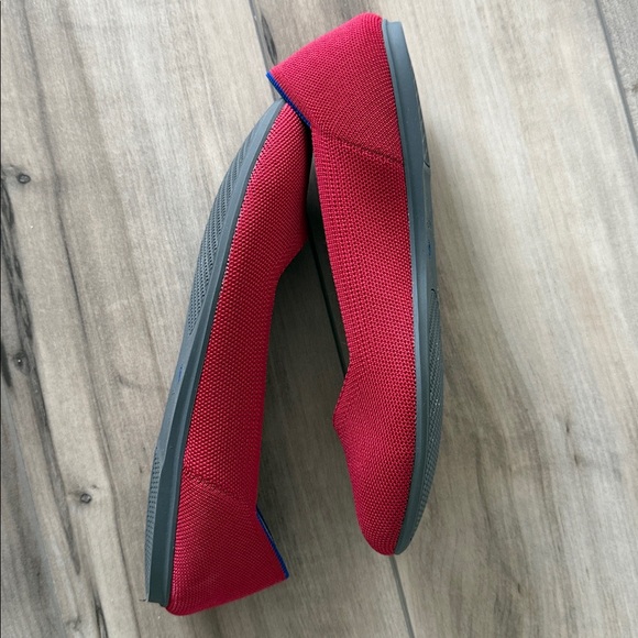 Rothy's "Retired" The Flat Round Toe Red Flats Size 8.5 - Picture 4 of 12